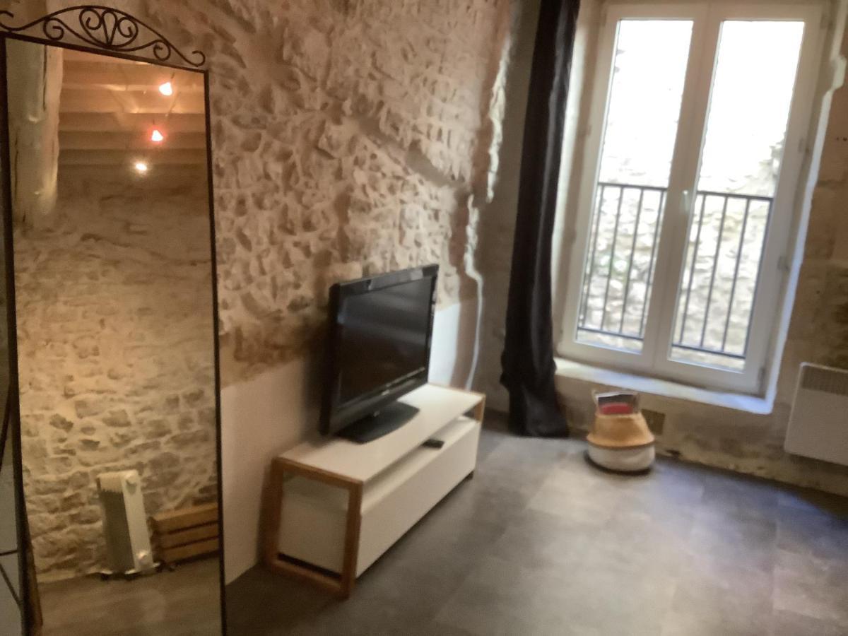 Apartamento L'Etoile Nimes Exterior foto