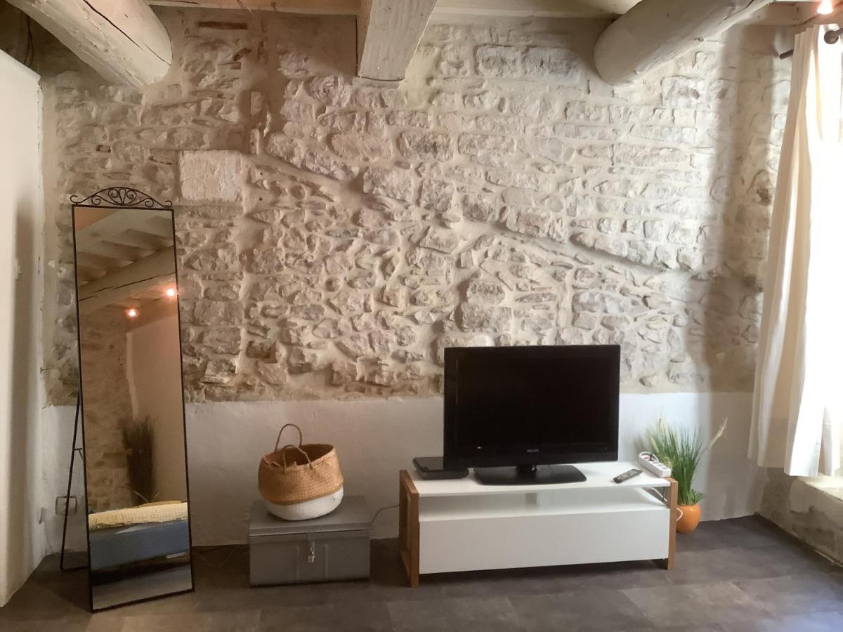 Apartamento L'Etoile Nimes Exterior foto